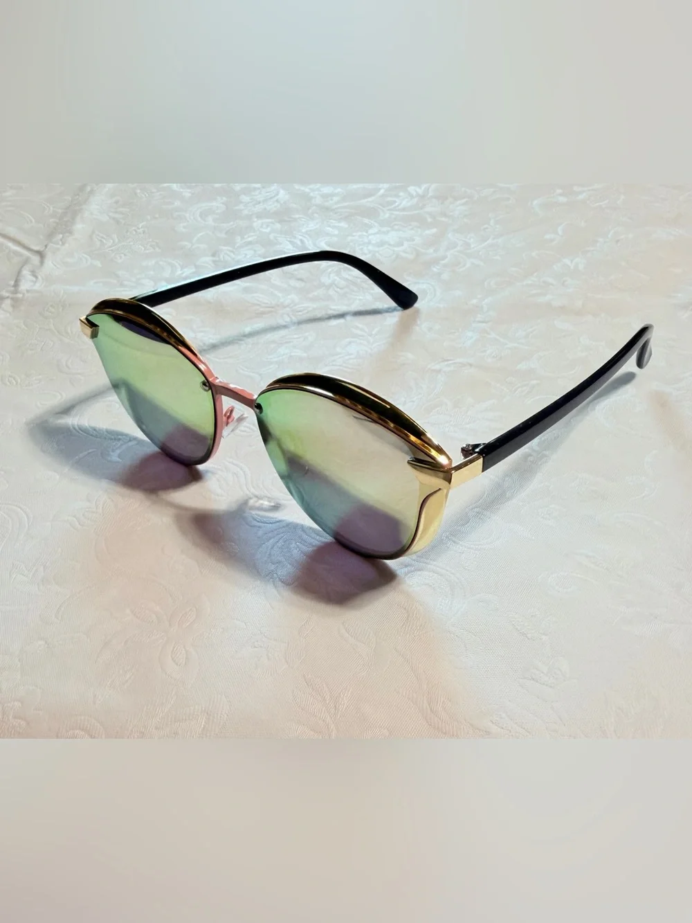 Lot of 5 Assorted Women's 😎